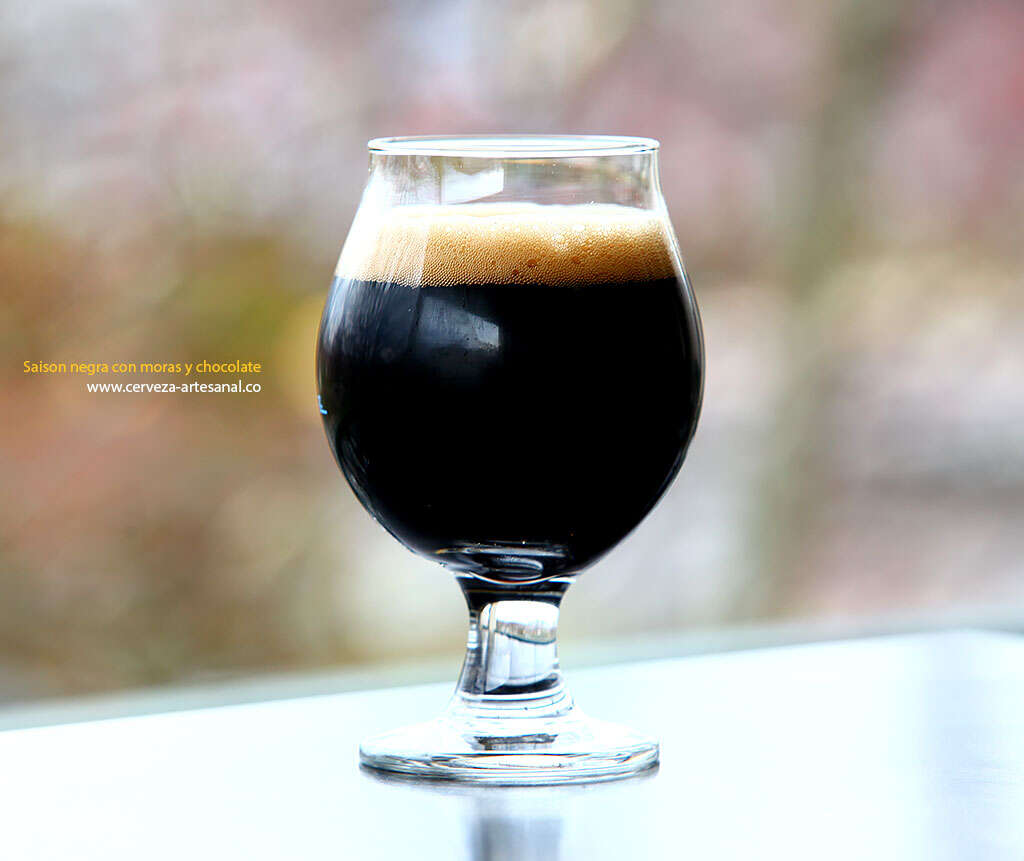 Dark belgian ale con moras y chocolate (90 minutos de cocción) | Cómo hacer  cerveza artesanal en casa